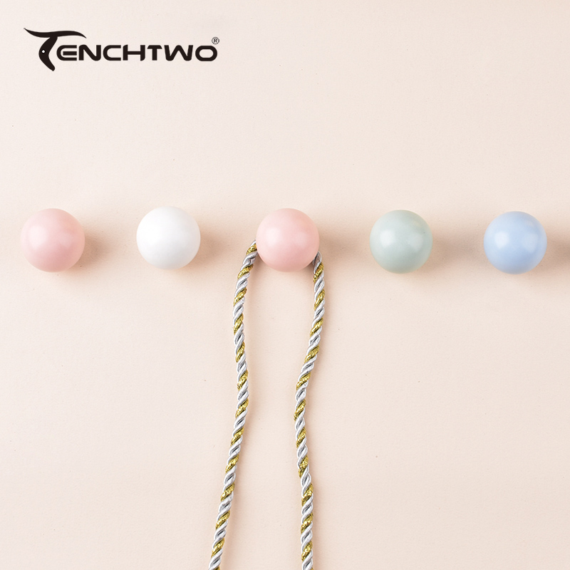 Furniture Hardware Latch - ตะขอเซรามิกทรงกลมตะขอแขวนเสื้อที่แขวนติดผนังบ้านสำหรับกระเป๋ากุญแจตะขอ dinding kamar tidur ในครัวและลูกบิดมือจับเฟอร์นิเจอร์